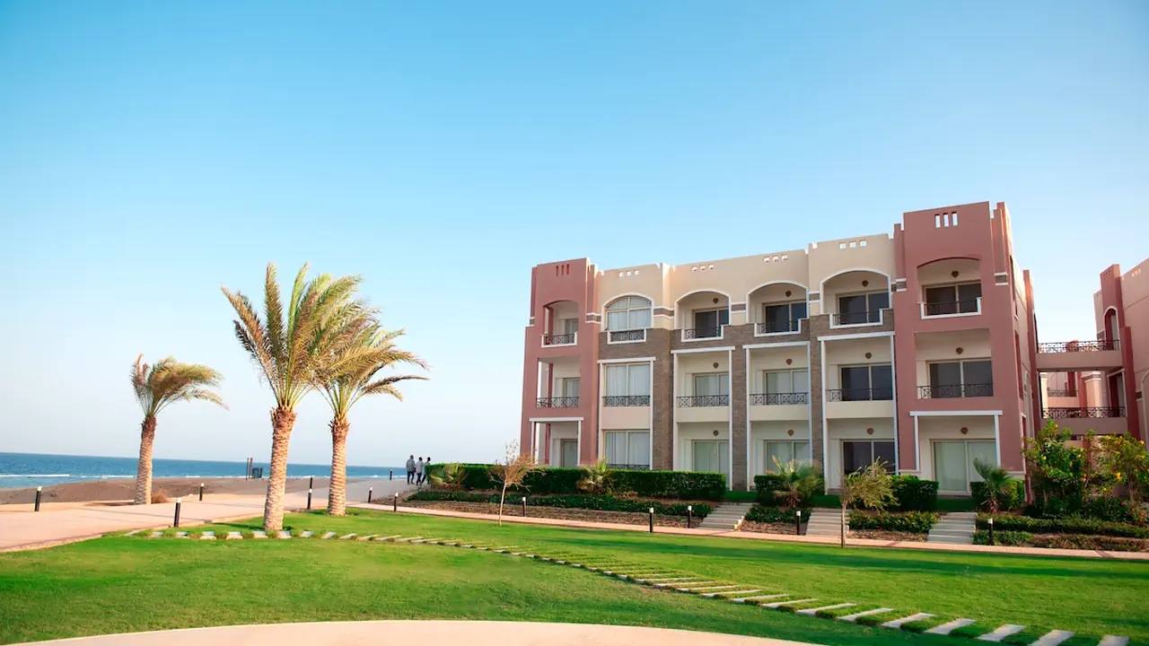 Oyster Bay Beach Suites